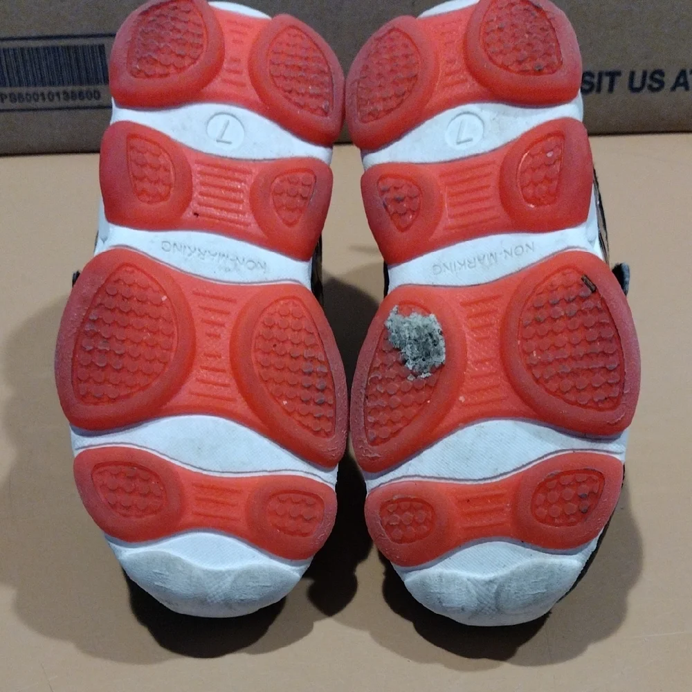 Marvel Spiderman Light Up Kids Sneakers - Red, Black, and Gray - Picture 4 of 4